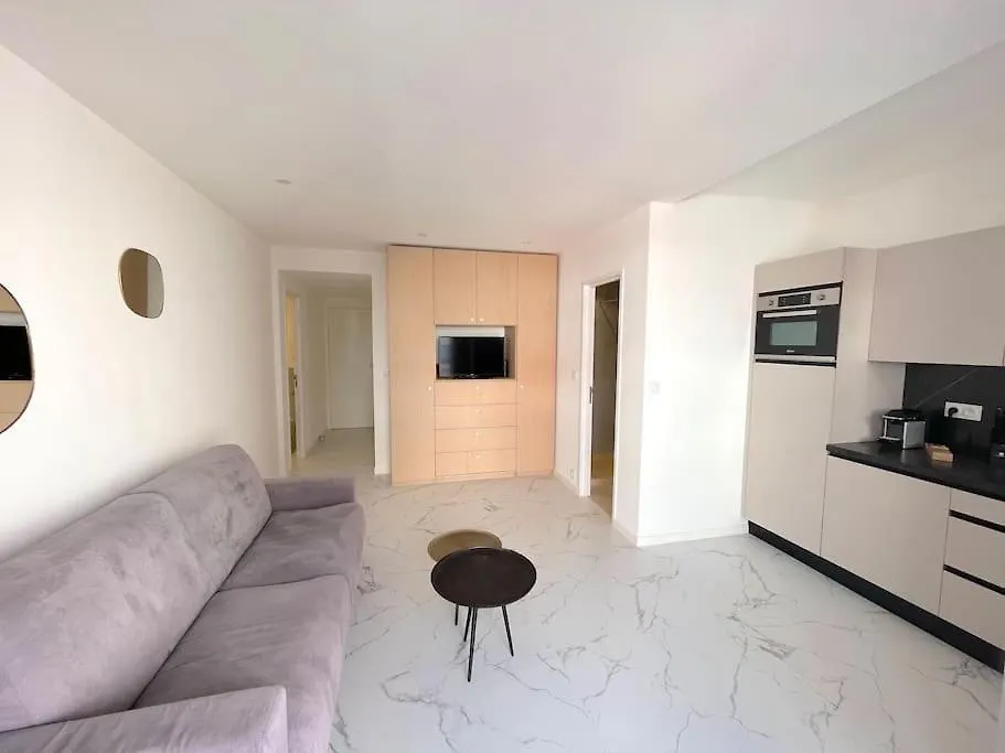 Apartment Joli Studio - Studio Neuf Terrasse Clim Wi-Fi 2 Min. Des Plages Antibes